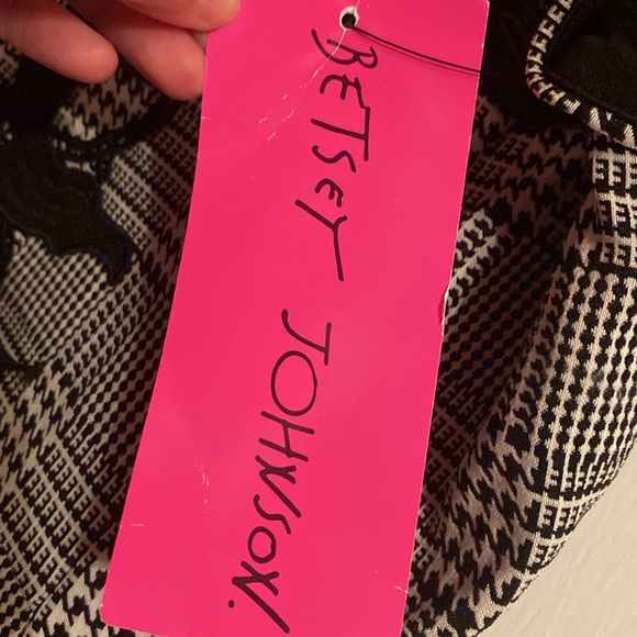 BETSEY JOHNSON DRESS NWT - Picture 5 of 5